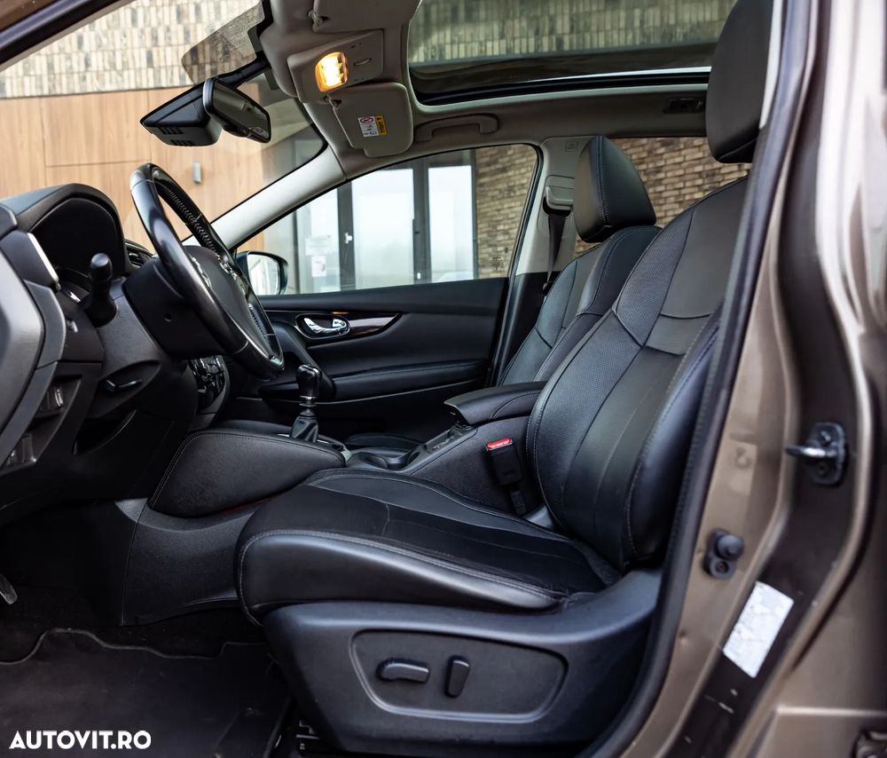 Nissan Qashqai 1.6 DCI ALL-MODE 4x4i TEKNA+ - 9