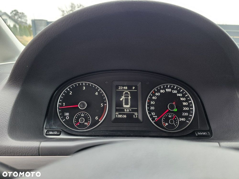 Volkswagen Touran 2.0 TDI DPF DSG Cross - 14