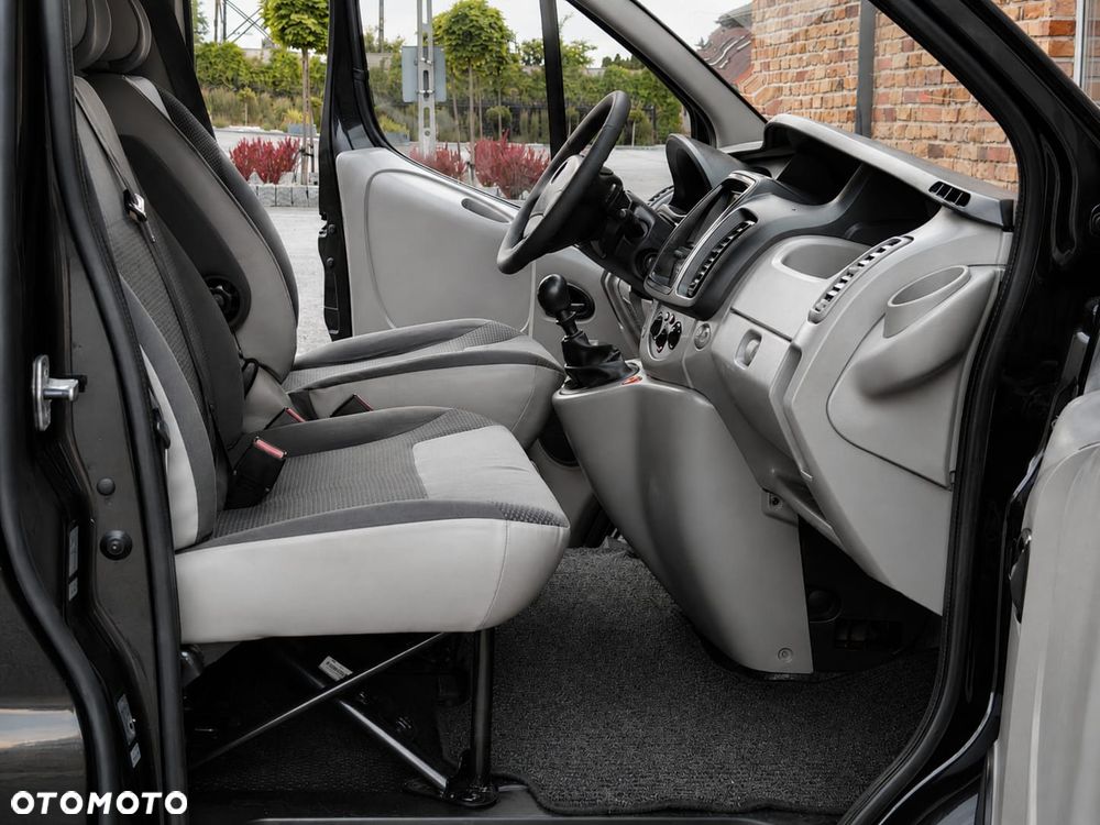 Opel VIVARO - 13