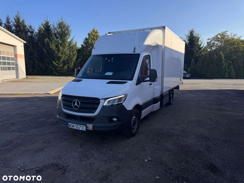 Mercedes-Benz Sprinter 319 V6 - 2
