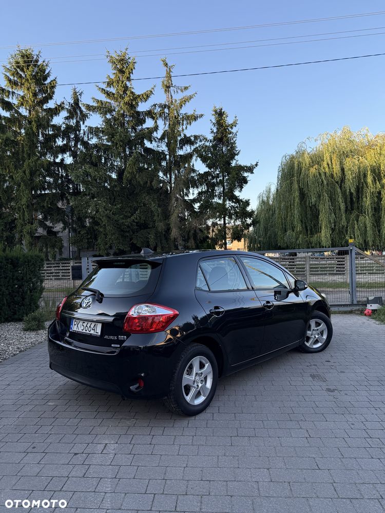 Toyota Auris - 2