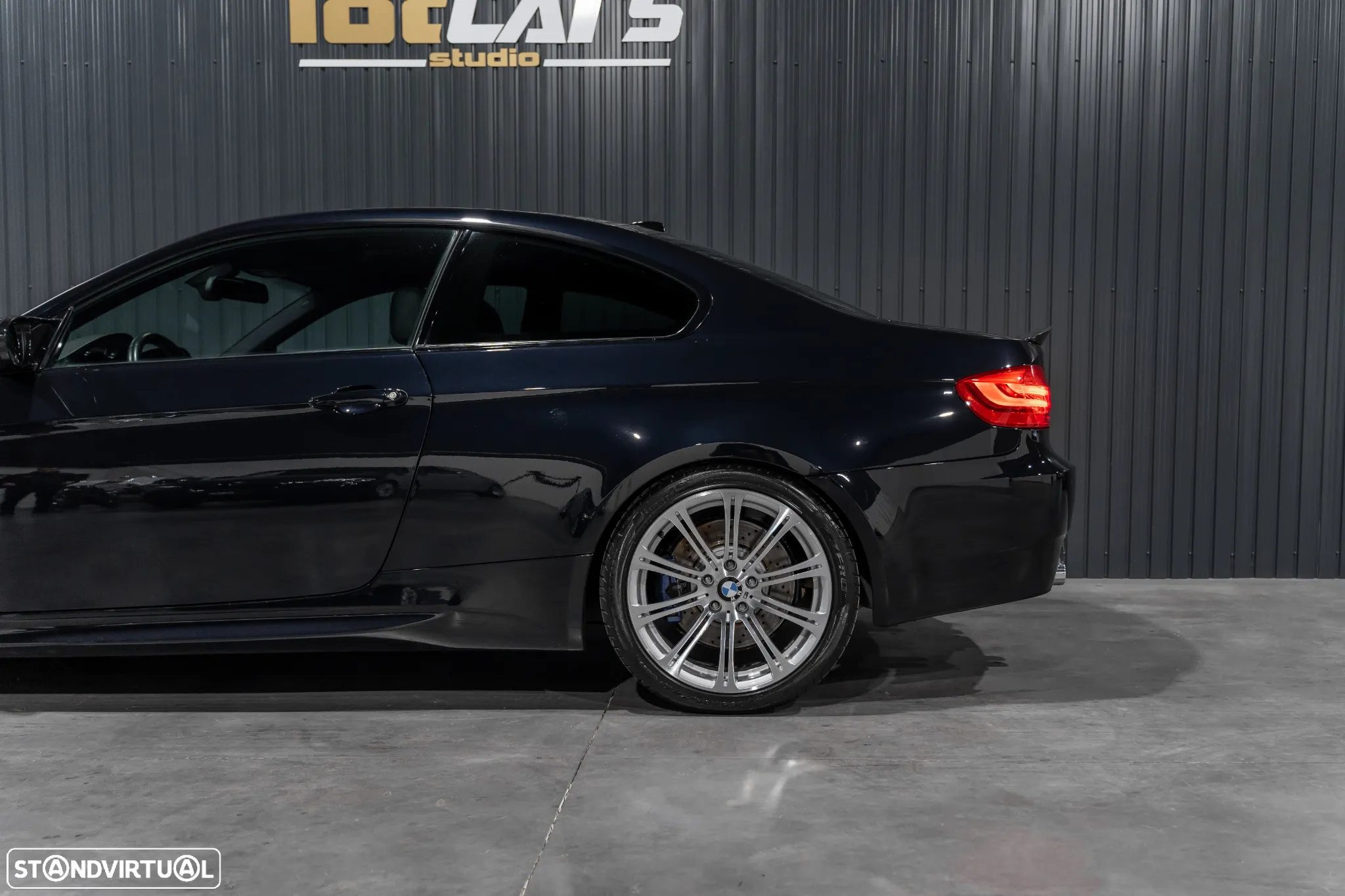 BMW M3 Auto - 33