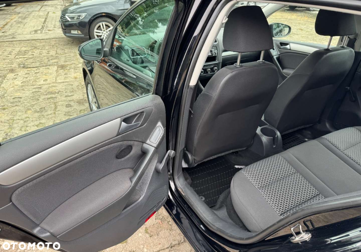 Volkswagen Golf - 19