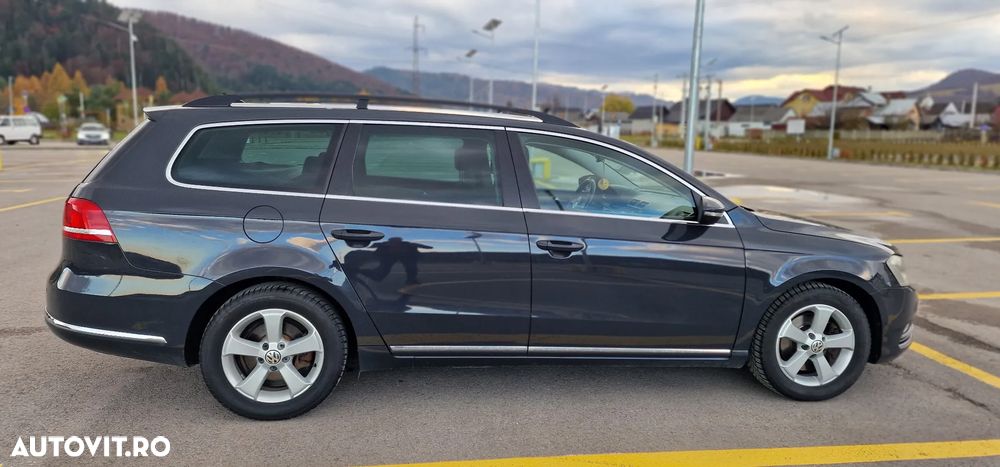 Volkswagen Passat - 4