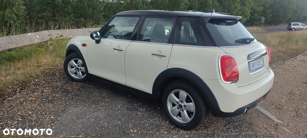 MINI Cooper Standard - 5
