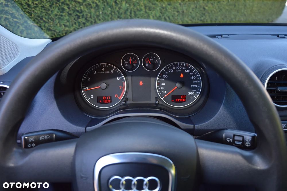 Audi A3 Sportback 1.6 Ambition - 25