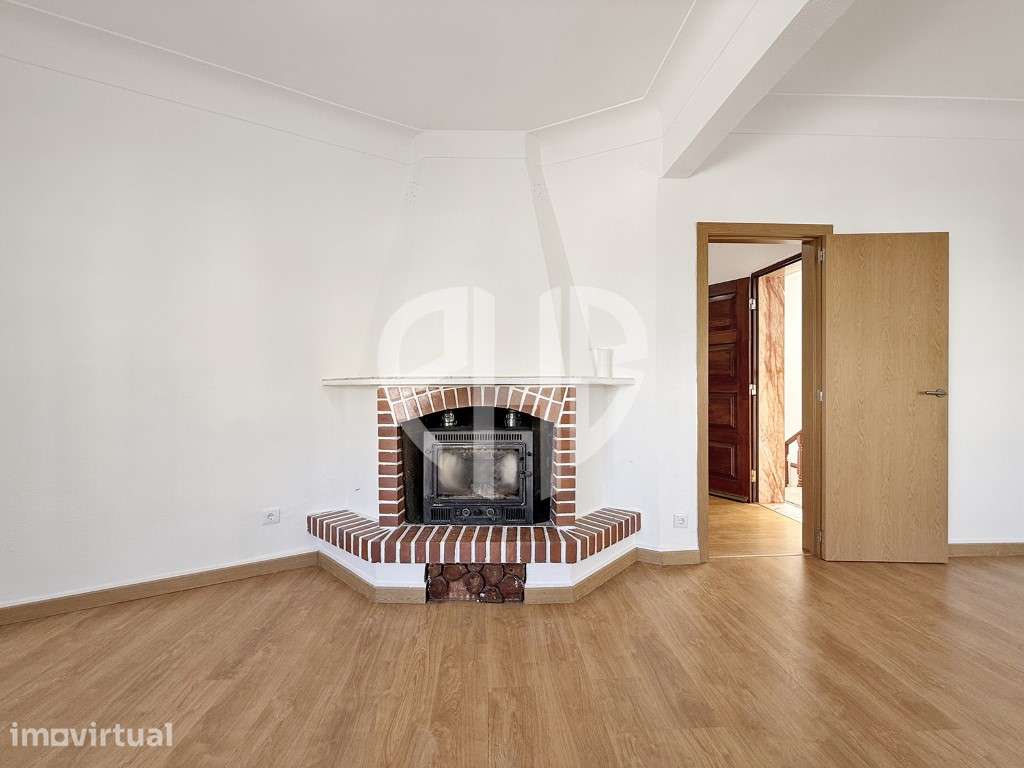 Apartamento T4 // Mercês - Rio de Mouro - Grande imagem: 4/29