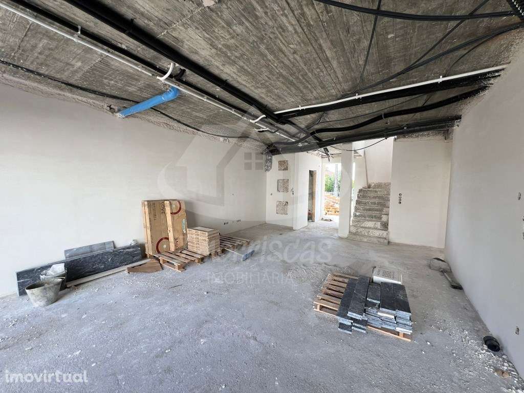 Moradia T4 com piscina e dupla vista serra e Tejo, Santa Iria de Azóia - Grande imagem: 2/26