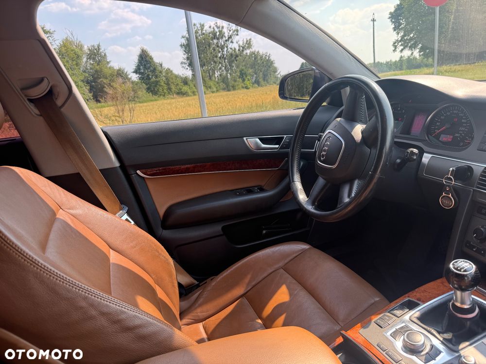 Audi A6 Avant 2.4 Quattro - 10