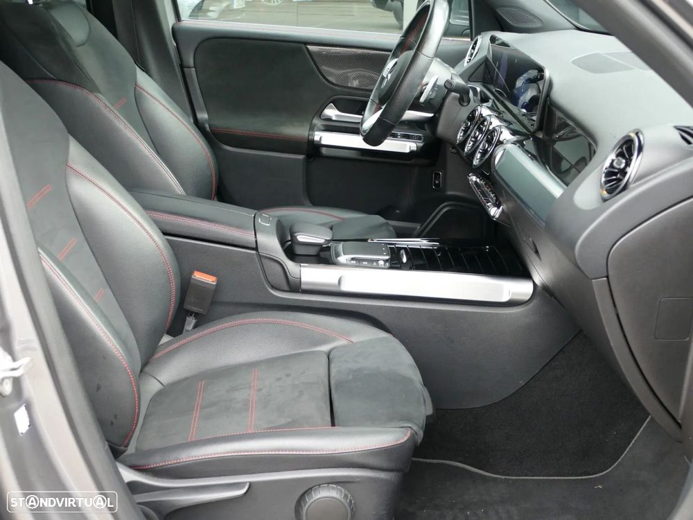 Mercedes-Benz GLB 180 d AMG Line - 32