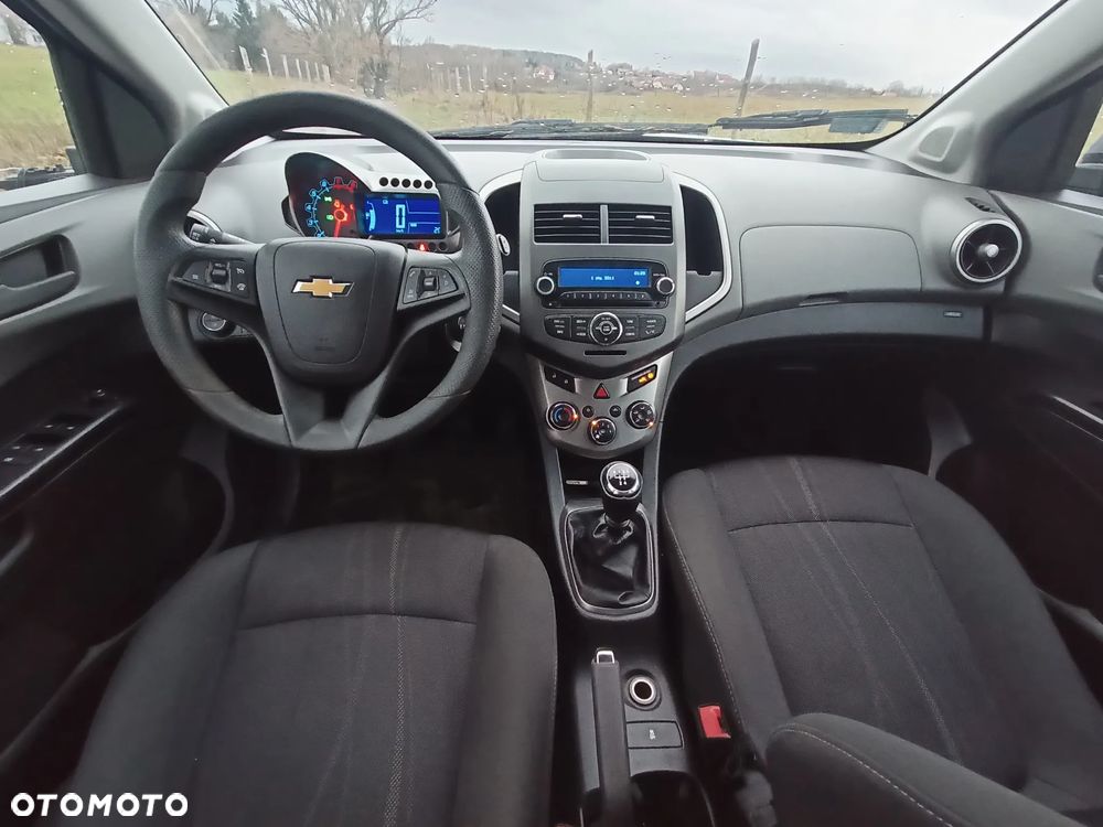 Chevrolet Aveo T300 Cały na części - 6