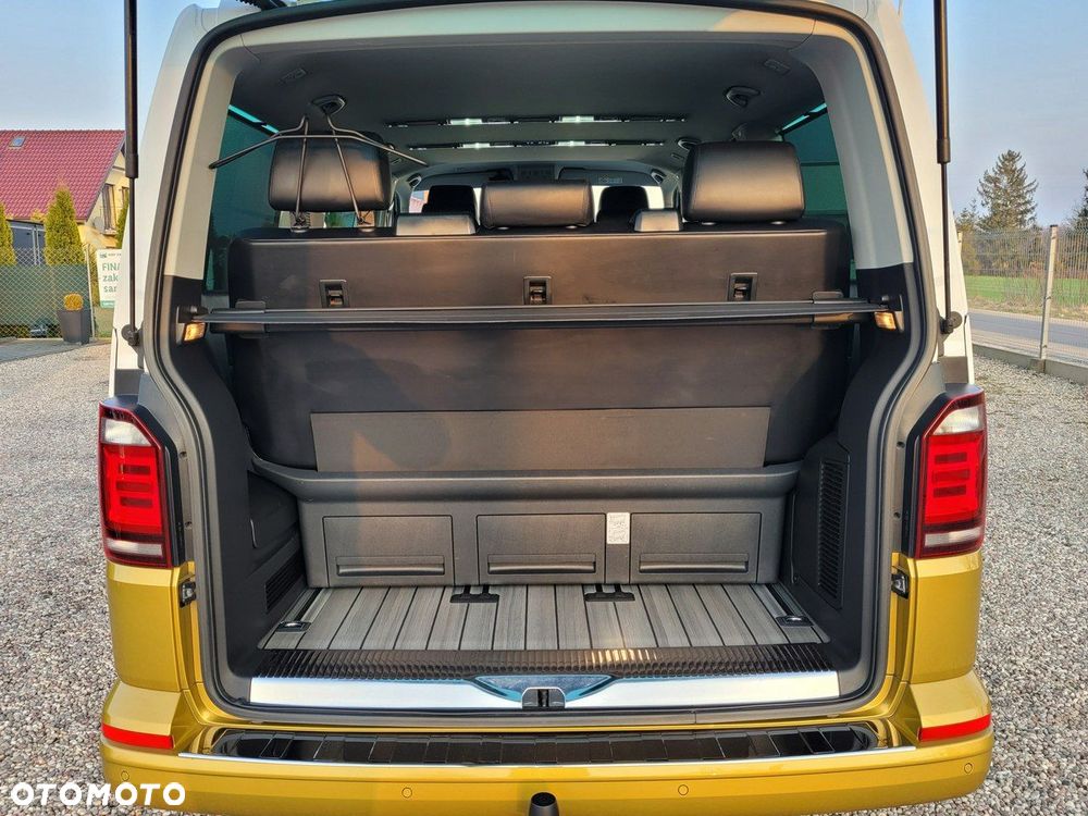Volkswagen Multivan - 30
