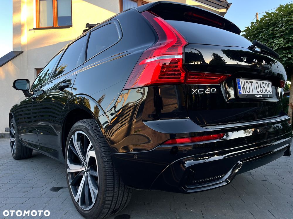 Volvo XC 60 B5 B AWD Ultimate Dark - 9
