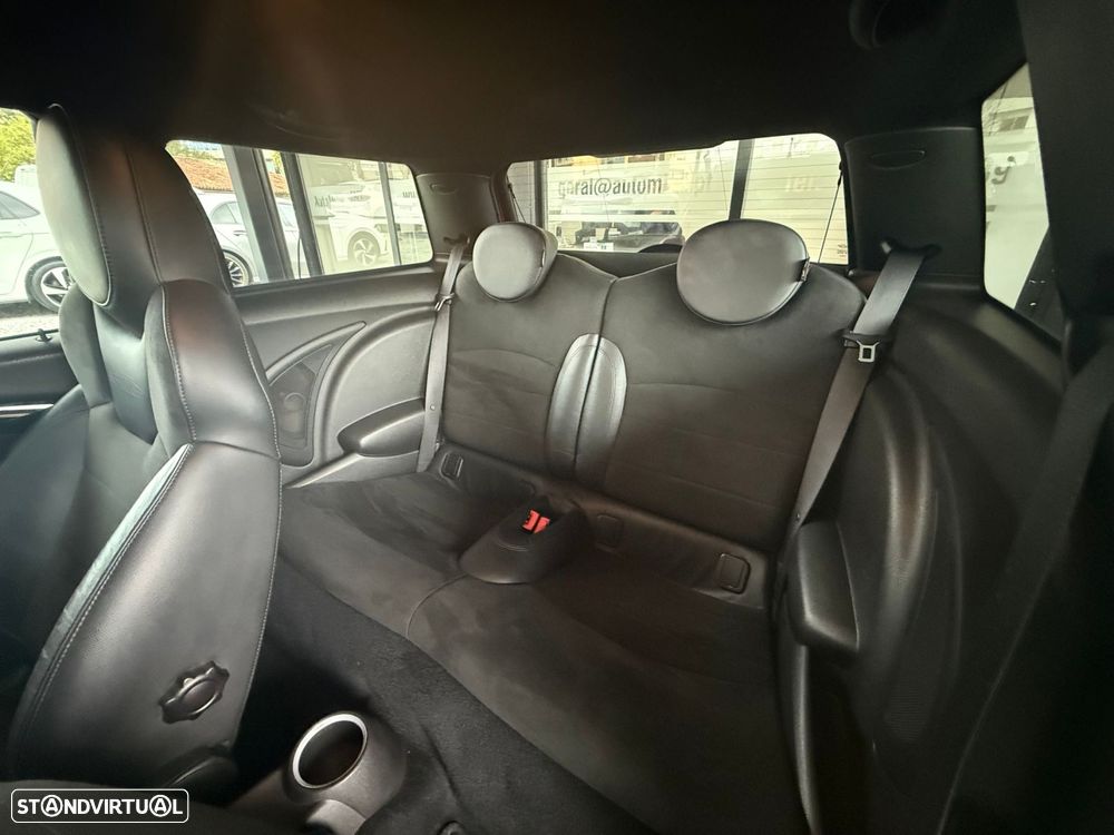 MINI 3 Portas Cooper D - 6