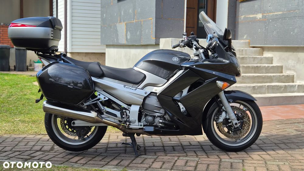 Yamaha FJR - 11