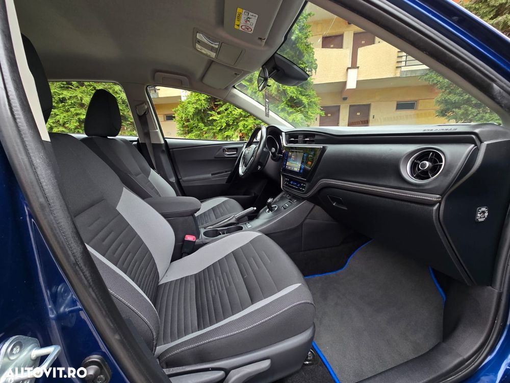 Toyota Auris 1.8 VVT-i Hybrid Automatik Edition S+ - 6