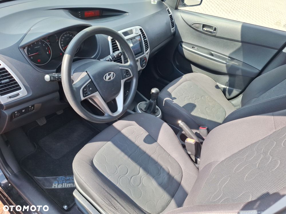 Hyundai i20 - 23