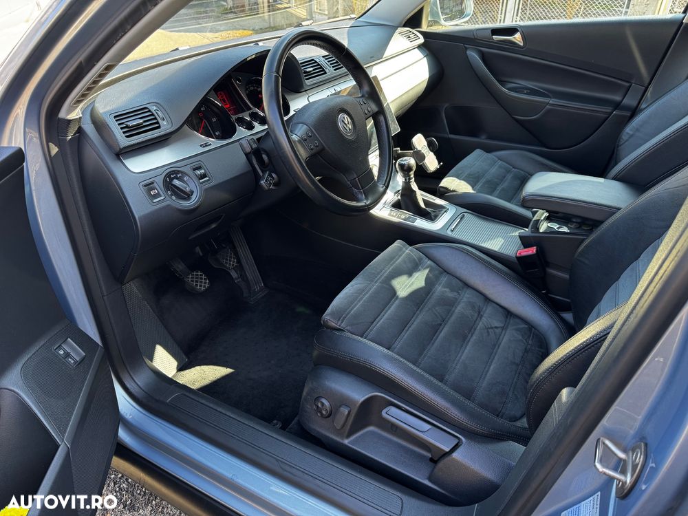 Volkswagen Passat 2.0 TDI Highline - 8