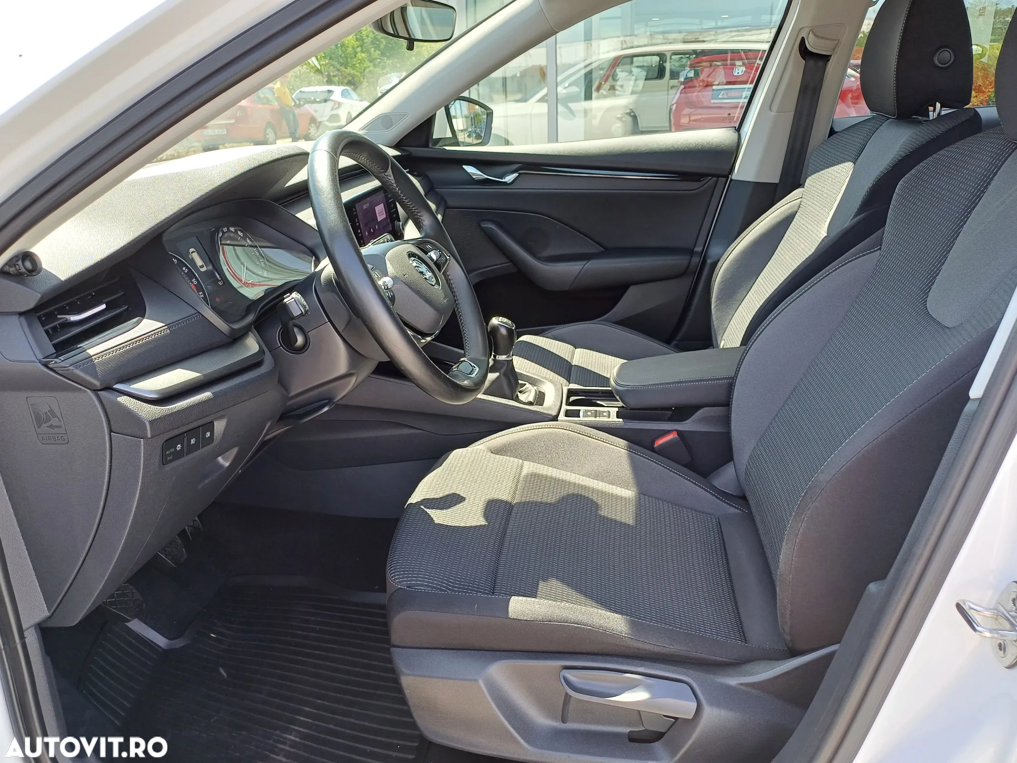 Skoda Octavia Combi 2.0 TDI Ambition - 9