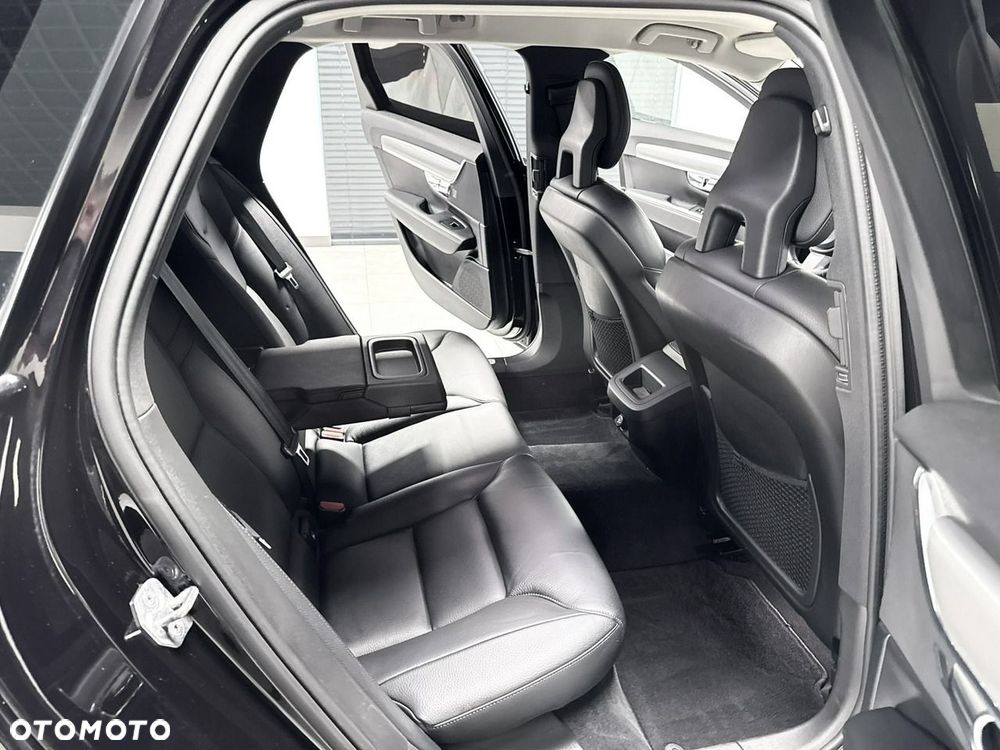 Volvo V90 D4 Geartronic Momentum Pro - 29
