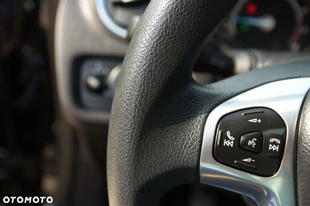Ford Fiesta 1.25 SYNC Edition - 28