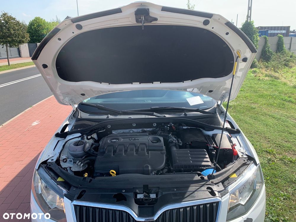 Skoda Octavia 1.6 TDI Active - 10