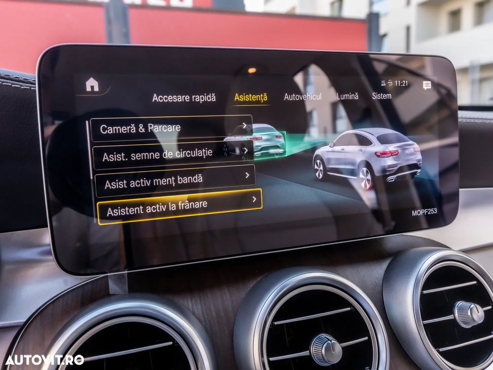 Mercedes-Benz GLC 300 4MATIC MHEV - 35