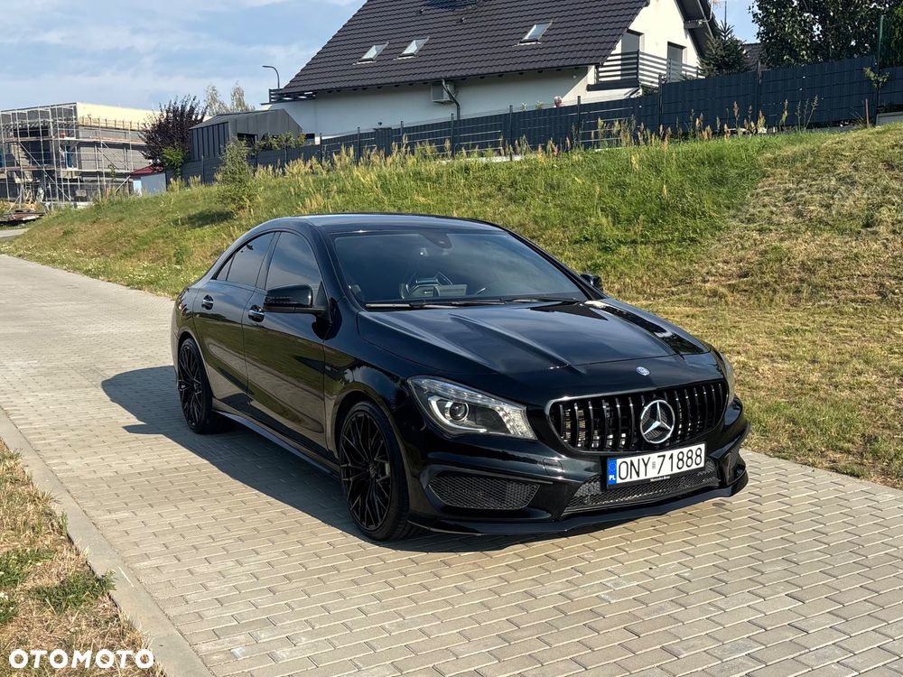Mercedes-Benz CLA 45 AMG 4Matic 7G-DCT - 3