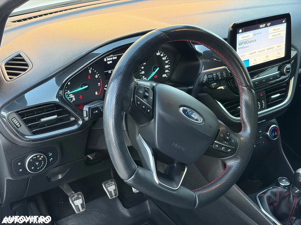Ford Fiesta 1.1 S&S ST-LINE - 5