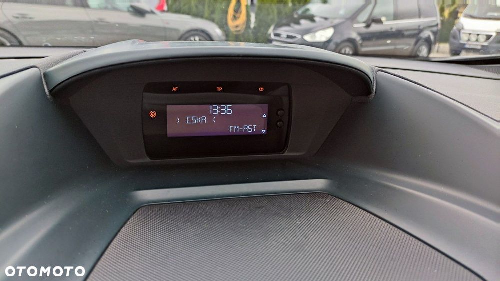 Ford Grand C-MAX - 34