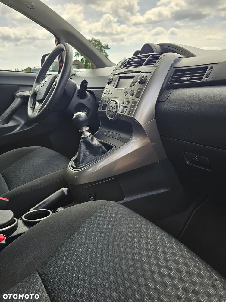 Toyota Verso 2.0 D-4D Executive - 11