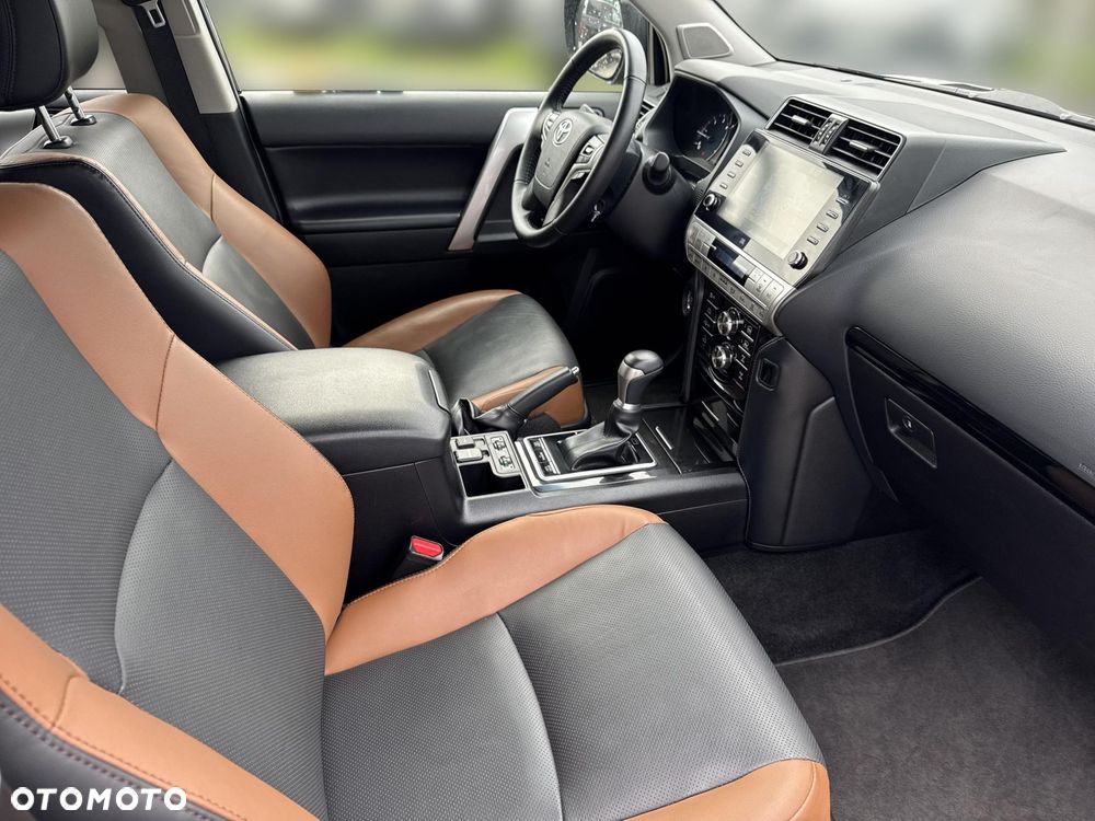 Toyota Land Cruiser LC 2.8 D-4D Executive - 9