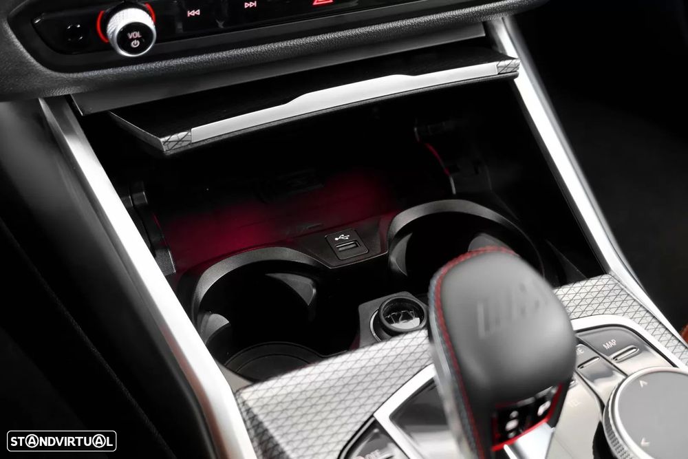 BMW M3 Competition xDrive Pack 50 anos M - 12