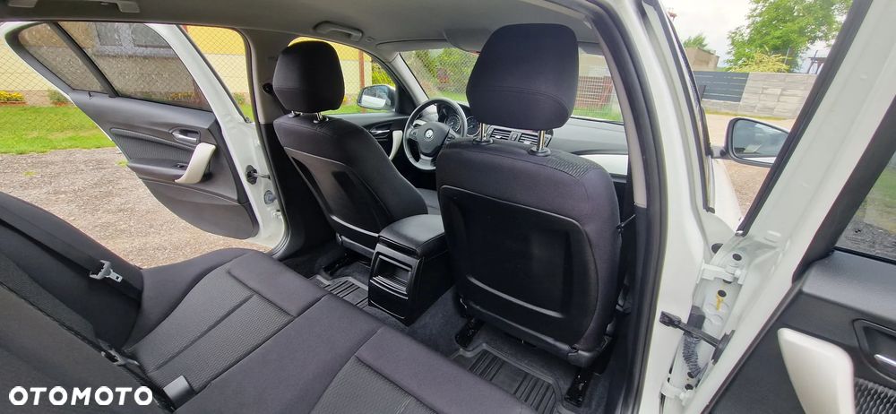 BMW Seria 1 116i - 29