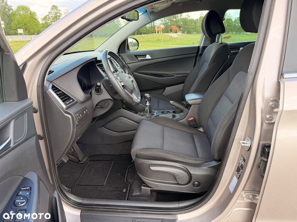Hyundai Tucson blue 1.7 CRDi 2WD Passion - 15