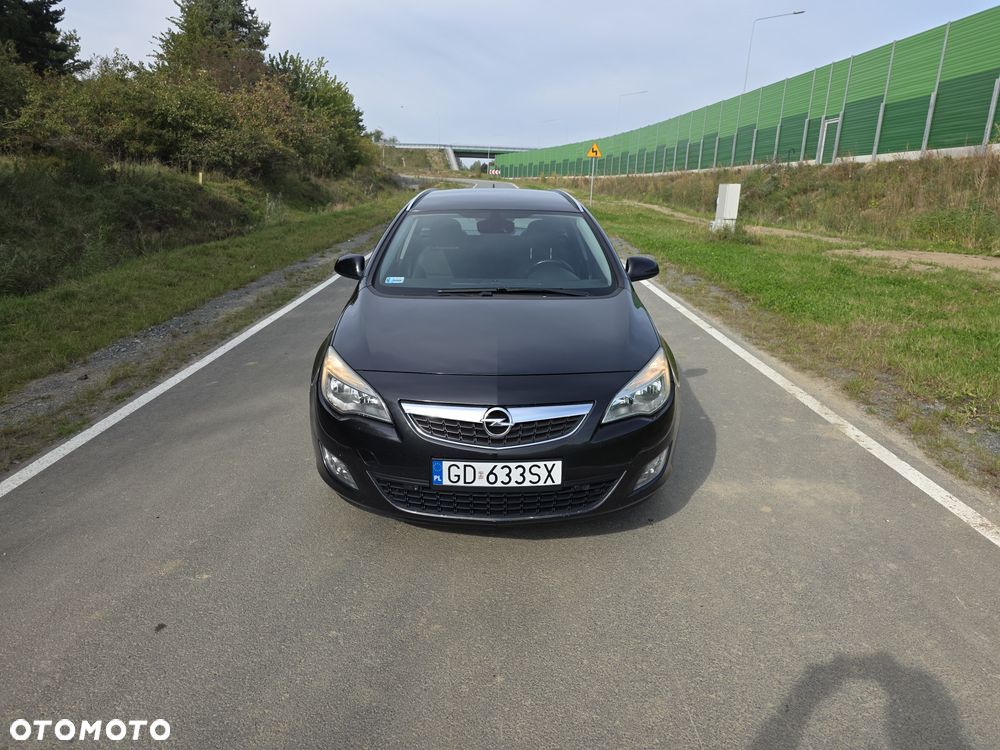 Opel Astra 1.4 Turbo Cosmo - 2