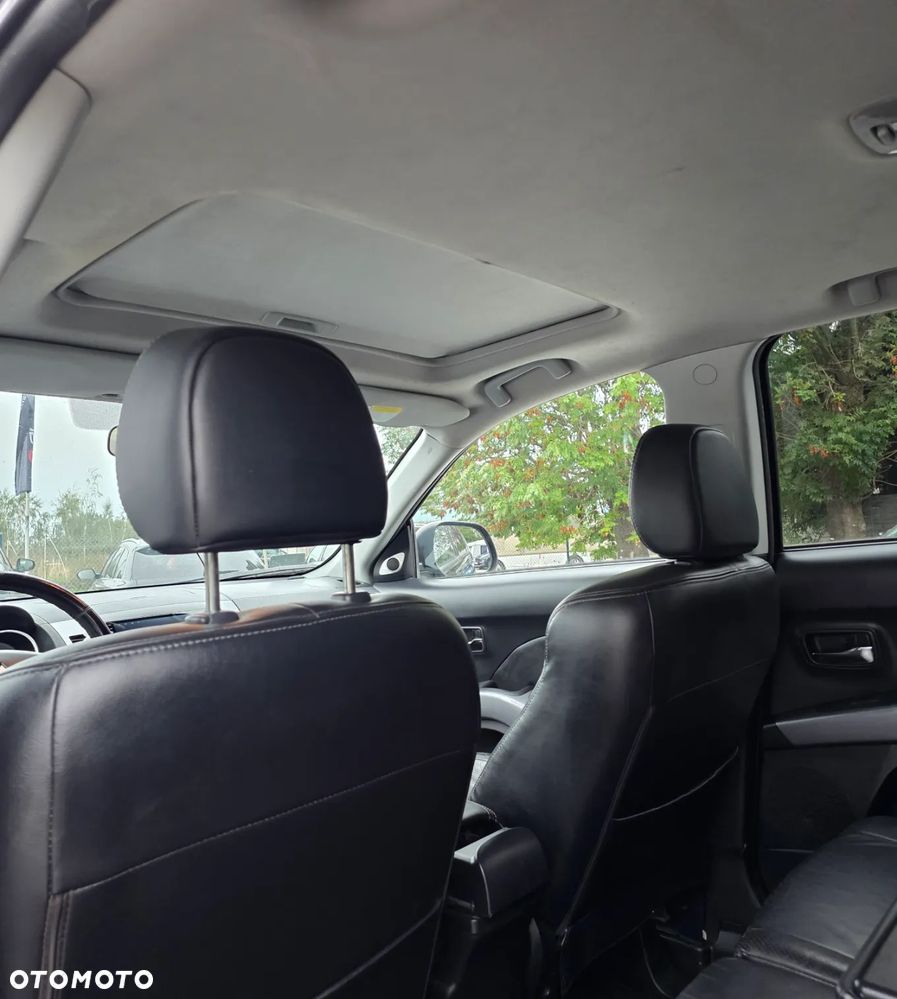 Mitsubishi Outlander 2.2 DI-D 4WD Instyle - 11