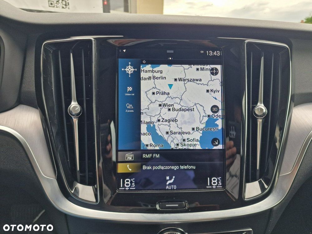 Volvo V60 T8 AWD Recharge Geartronic Inscription Expression - 27