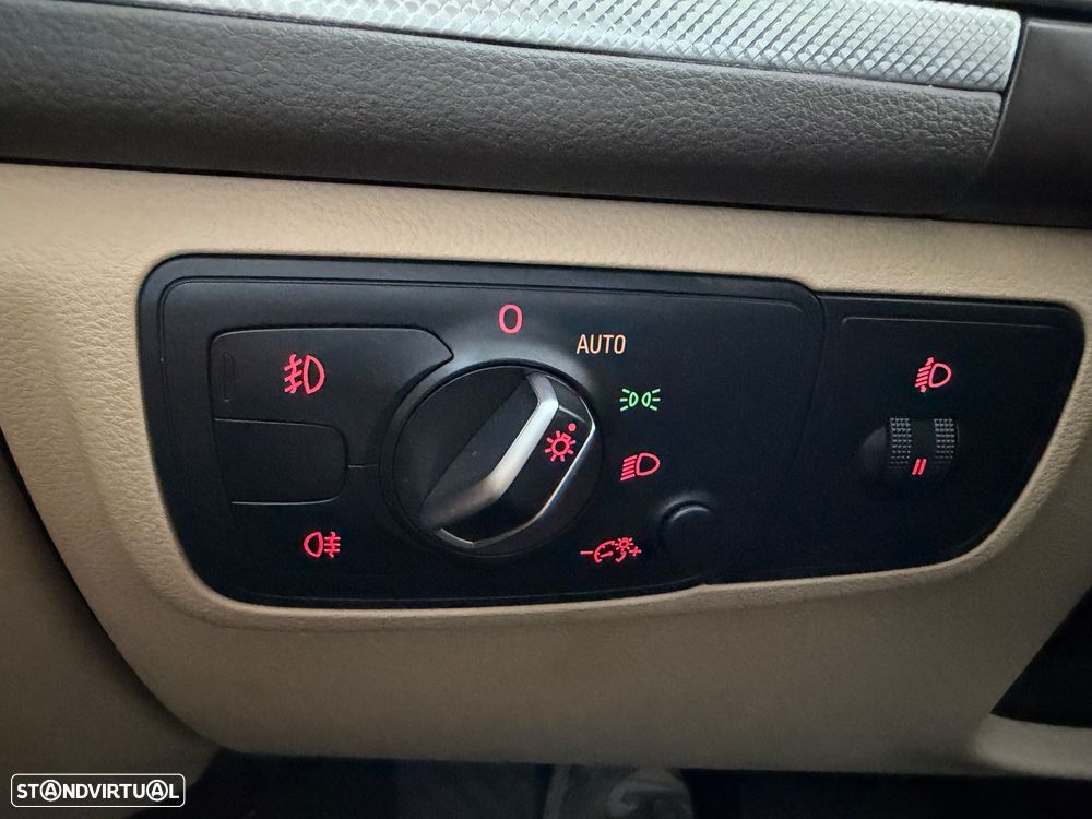 Audi A6 3.0 TDi V6 Exclusive Multitronic - 24