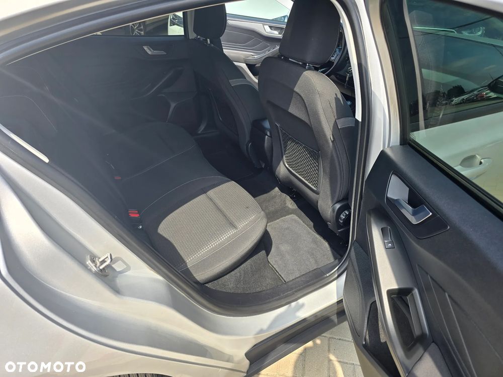 Ford Focus - 10
