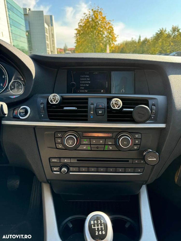 BMW X3 xDrive2.0d - 10