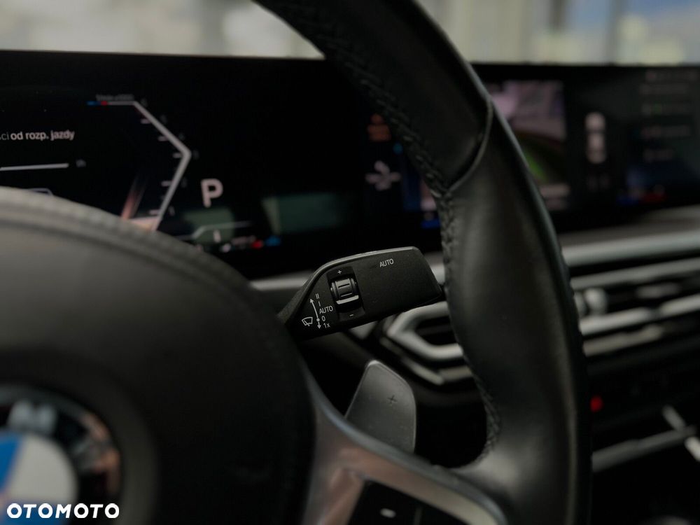 BMW Seria 3 318d M Sport - 25