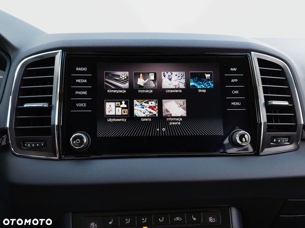 Skoda Karoq 1.5 TSI ACT Style DSG - 32