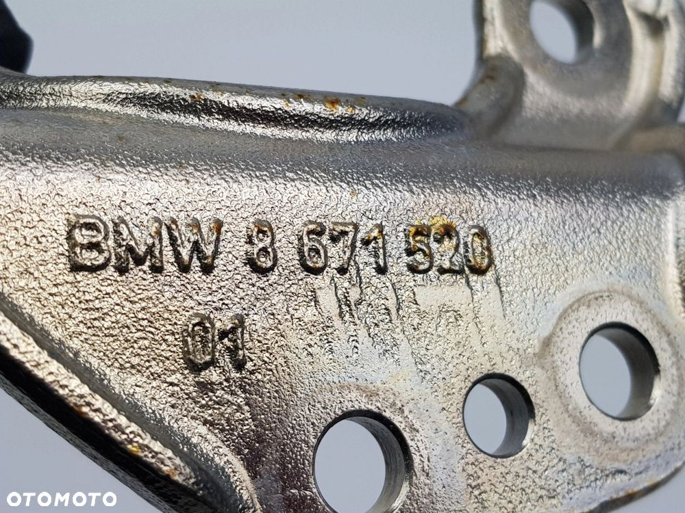 Łapa Wspornik Uchwyt katalizatora BMW X5 G05 G11 G30 N63 4.4 V8 8671520 - 9