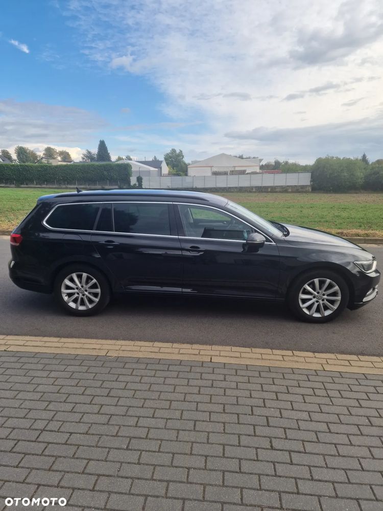 Volkswagen Passat Variant 2.0 TDI (BlueMotion Technology) Comfortline - 4