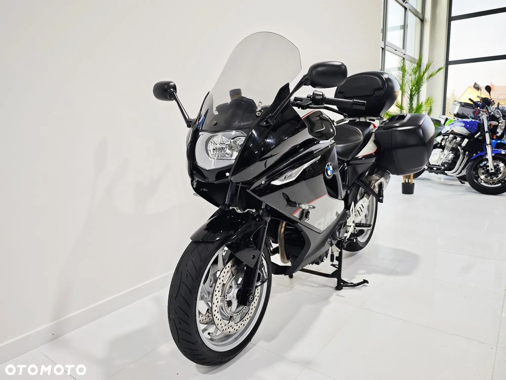 BMW F - 4