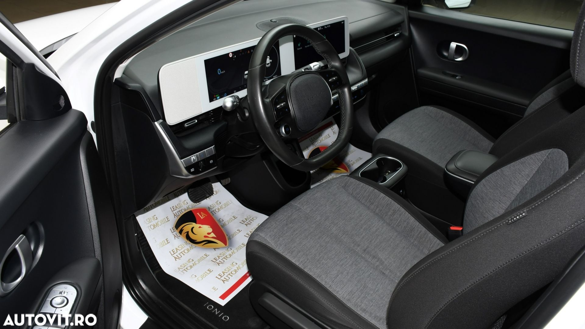 Hyundai IONIQ - 11