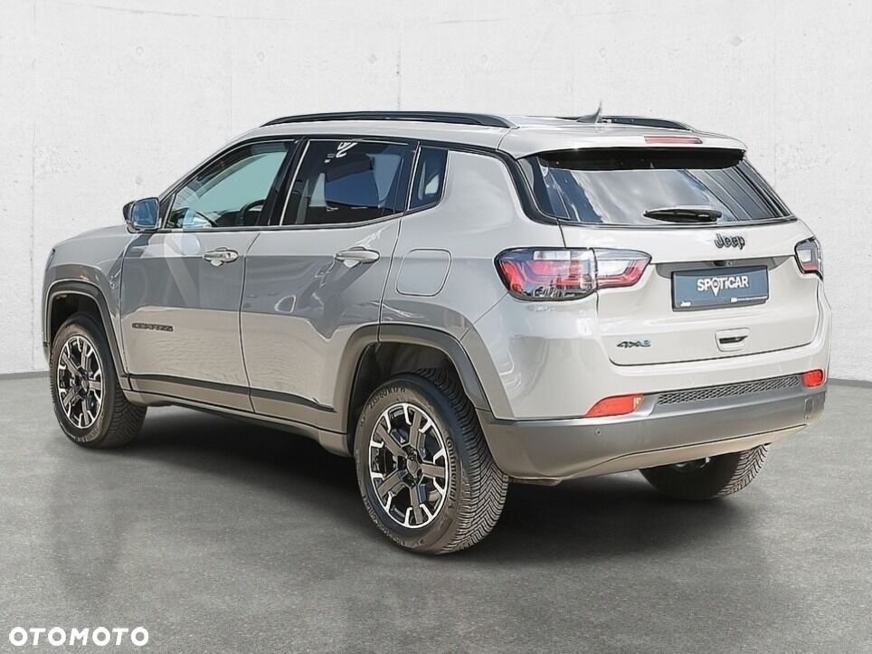 Jeep Compass 1.3 T4 PHEV 4xe Upland S&S - 8