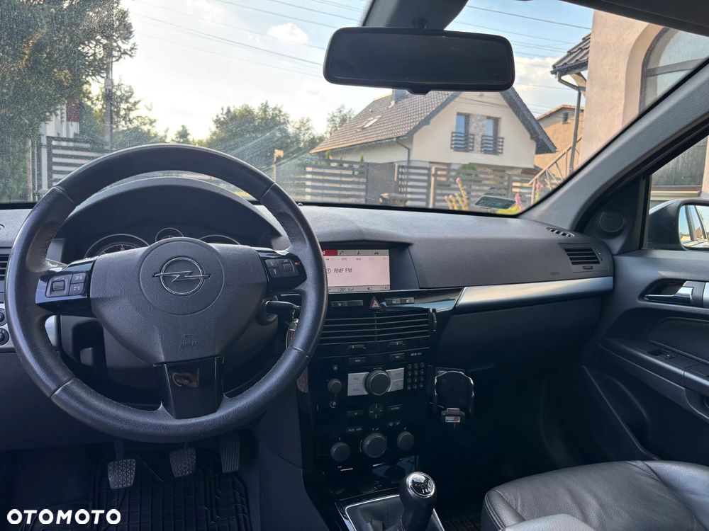 Opel Astra 1.7 CDTI DPF Cosmo - 10