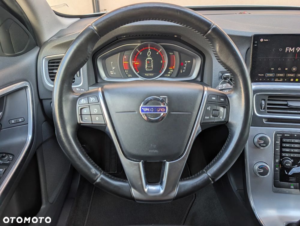 Volvo V60 D3 Geartronic Summum - 31